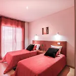 V4, Jardins Branqueira Near Beach,