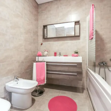 V4, Jardins Branqueira Near Beach, Villa *