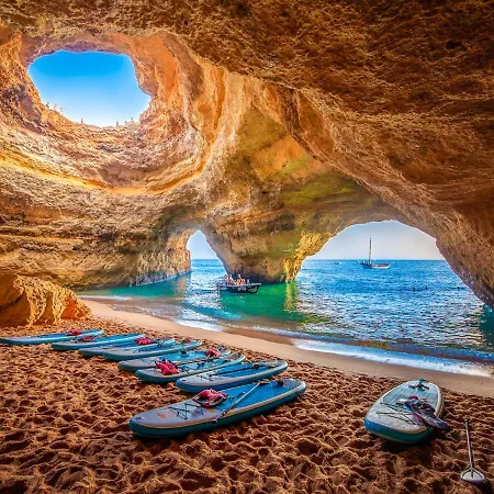 V4, Jardins Branqueira Near Beach, *