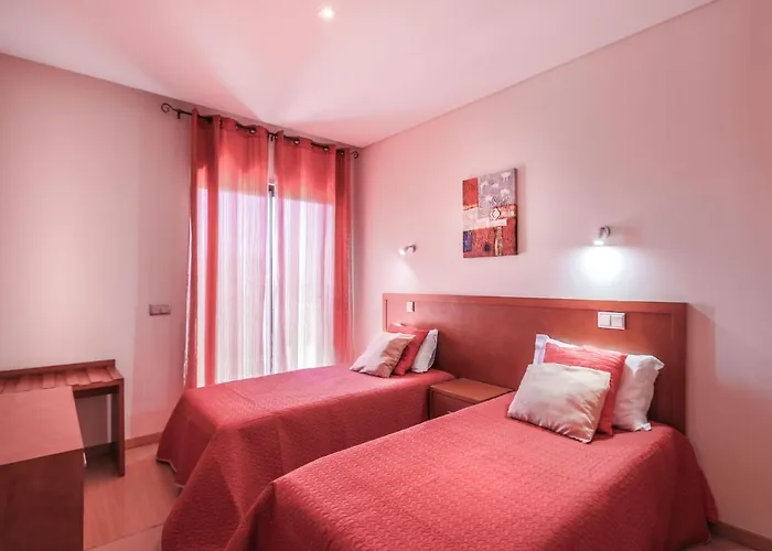 V4, Jardins Branqueira Near Beach, Villa