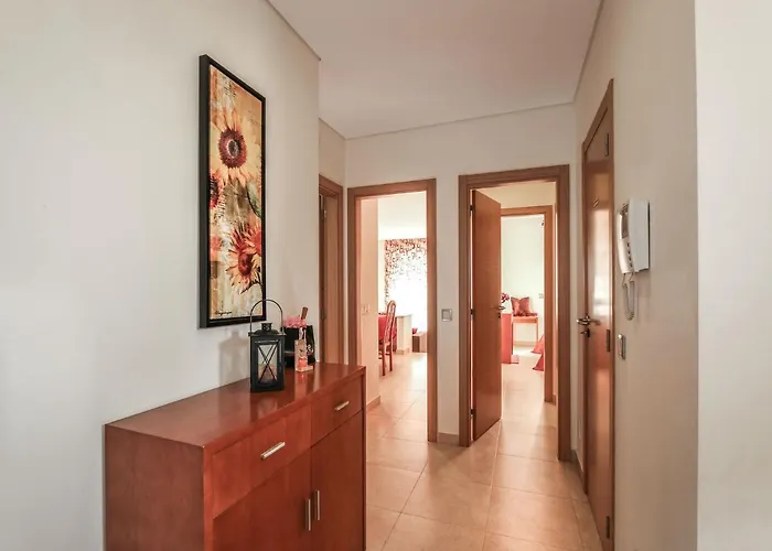 Villa V4, Jardins Branqueira Near Beach, Albufeira