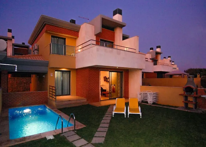 V4, Jardins Branqueira Near Beach, Albufeira