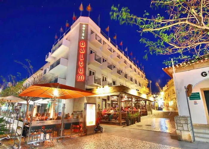 V4, Jardins Branqueira Near Beach,