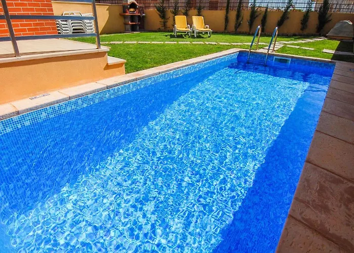 Villa V4, Jardins Branqueira Near Beach, Albufeira