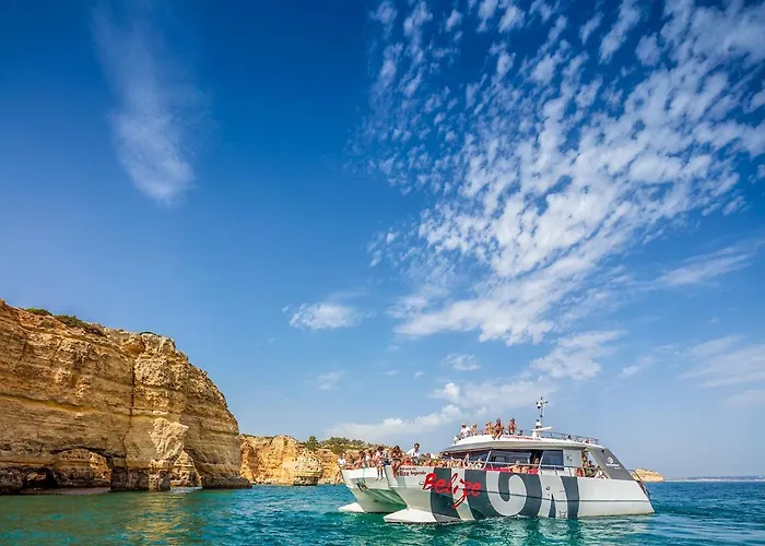 V4, Jardins Branqueira Near Beach, Βίλα