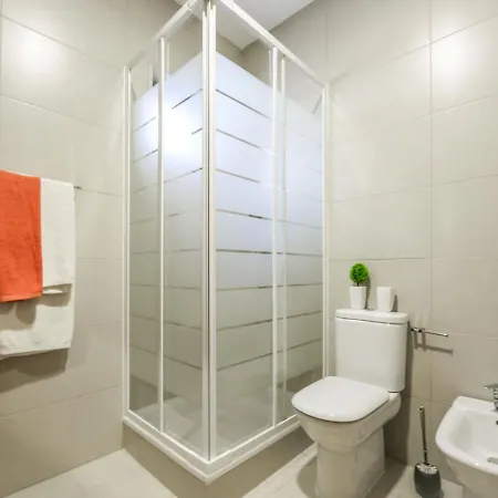 V4, Jardins Branqueira Near Beach, *